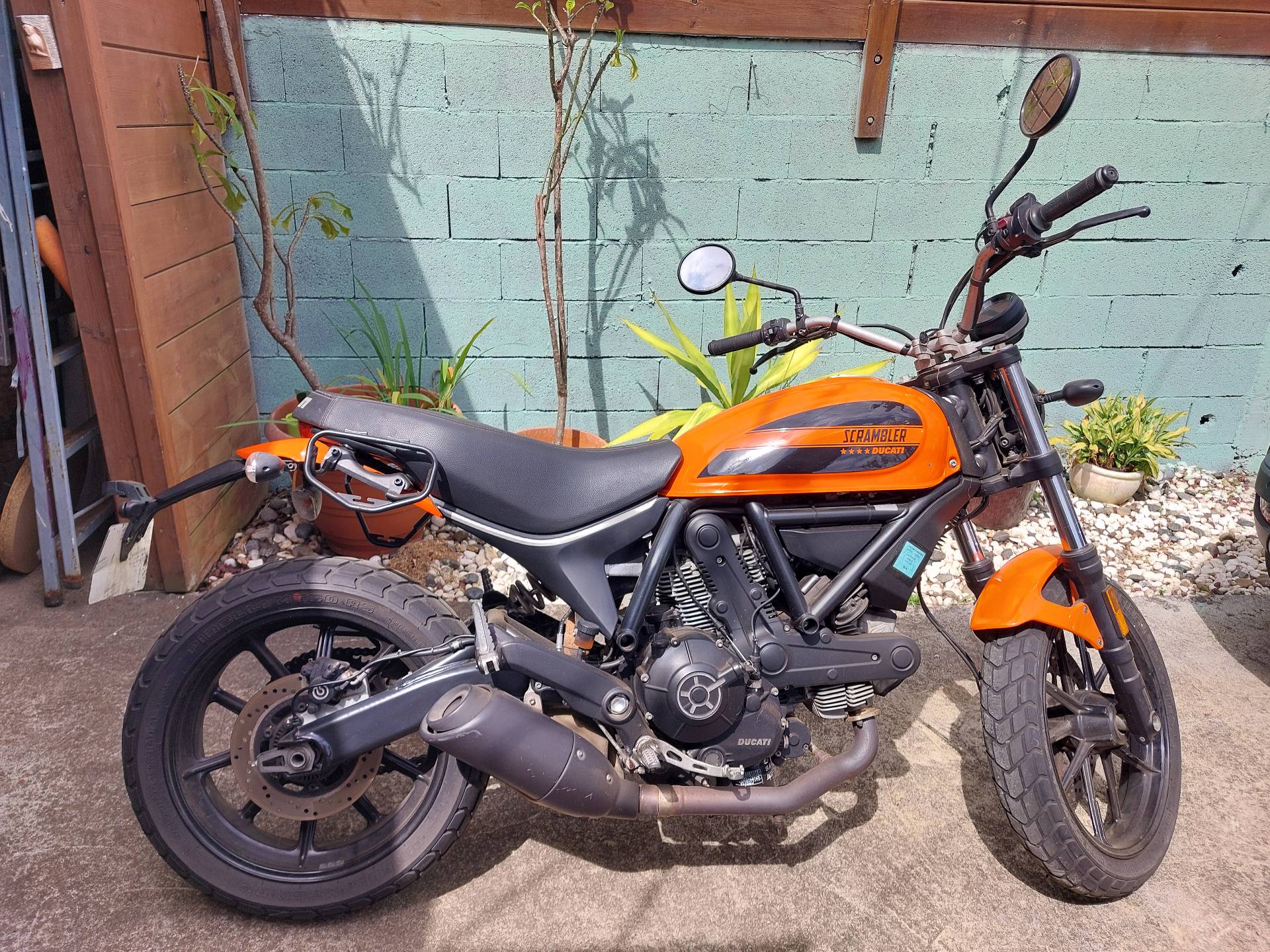 Scrambler ducati 400