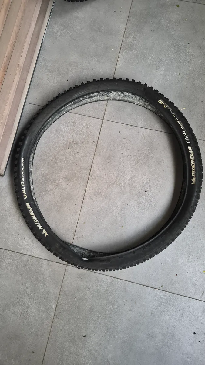 Pneu enduro