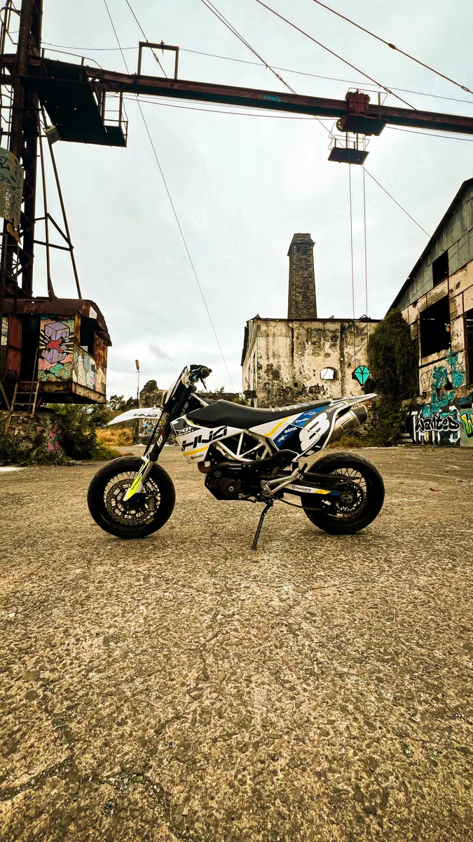 701 Husqvarna 2017 stage 2