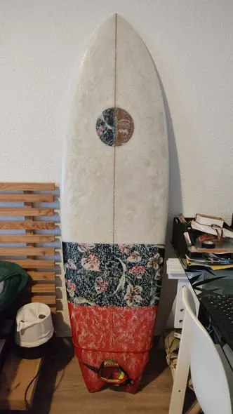Planche de surf twin naje de oxbow 5'10