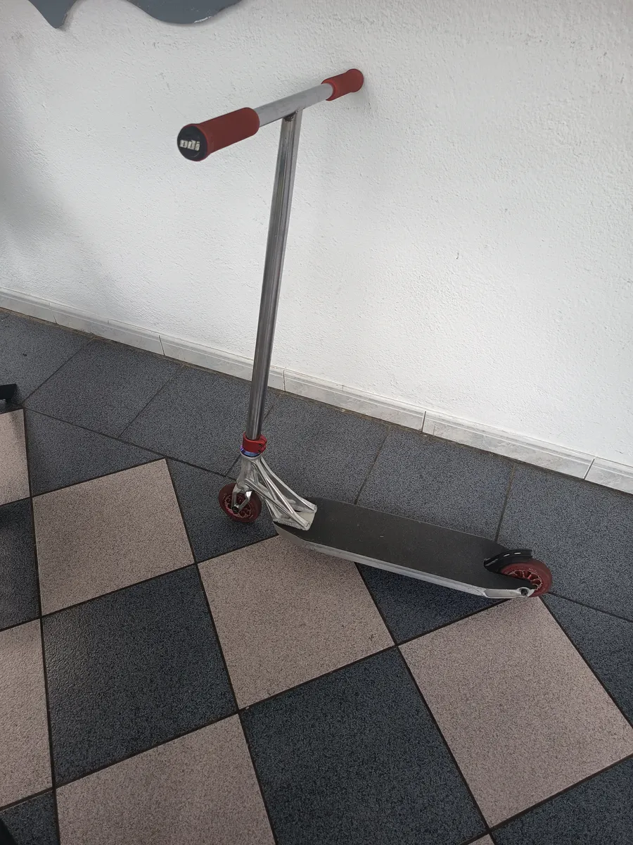 Trotinette freestyle ethic lidworm v3