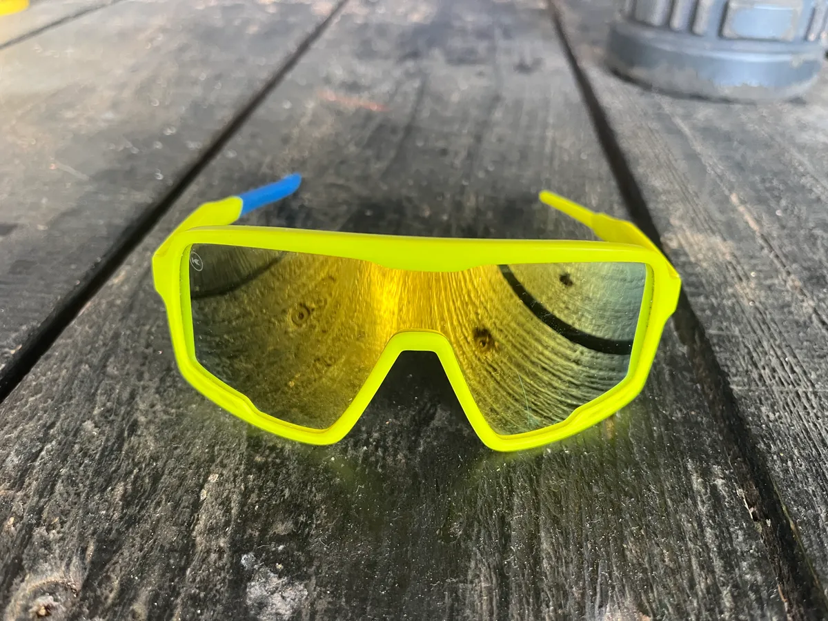 Lunette de soleil enfant