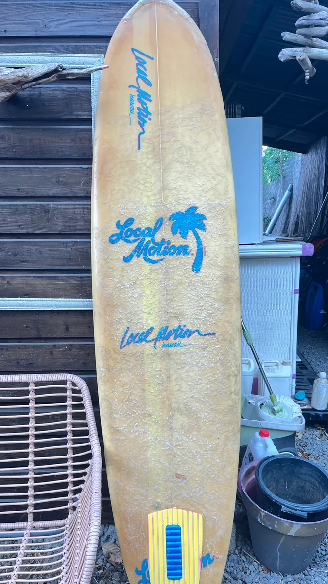 planche de surf local motion