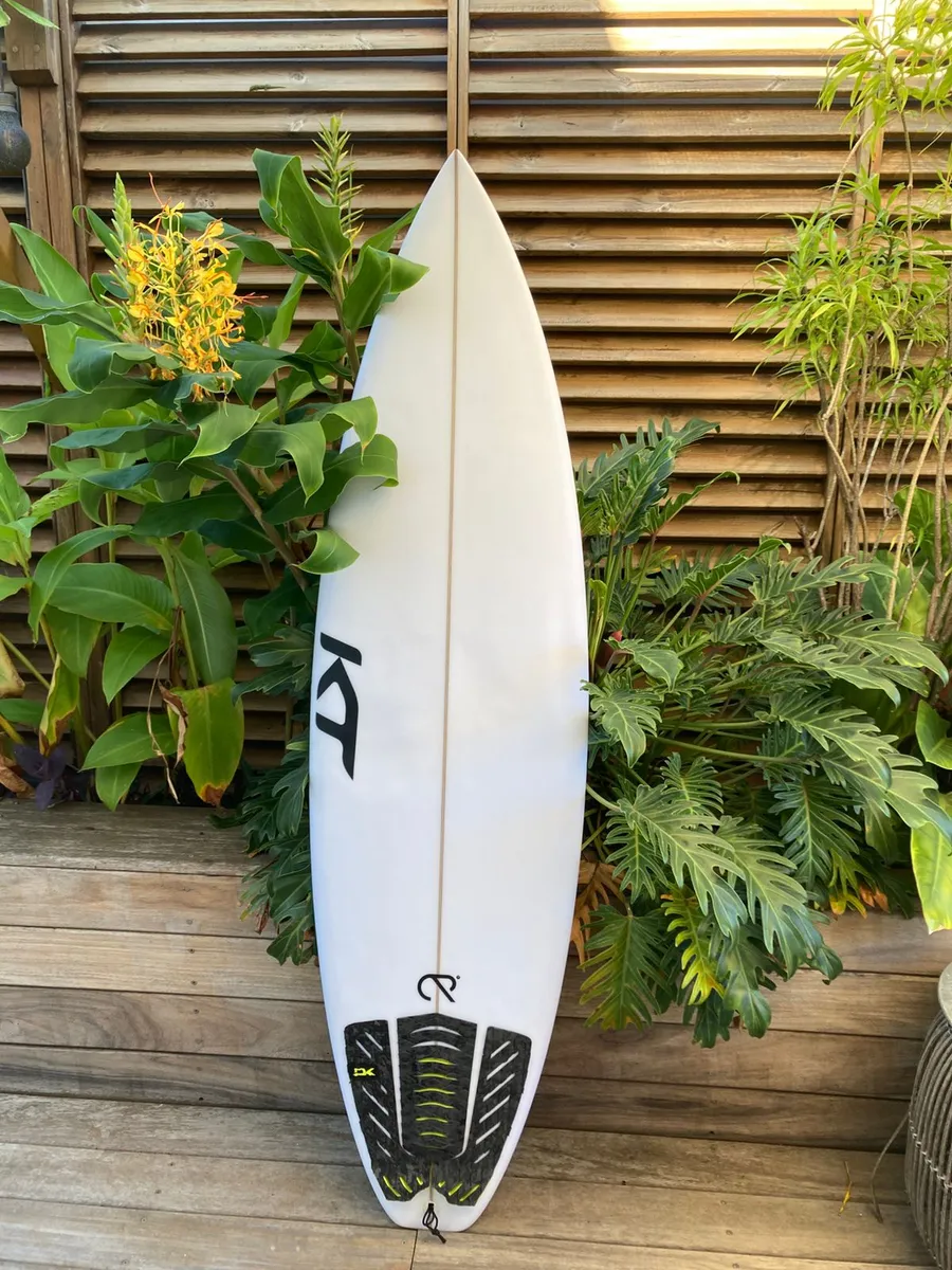 KT Crusher 5'11" - Très bon état